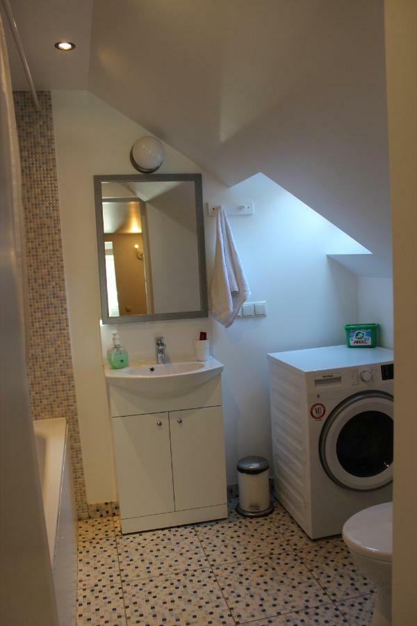Three-Bedroom Apartment On Peldu 19 Riga Dış mekan fotoğraf